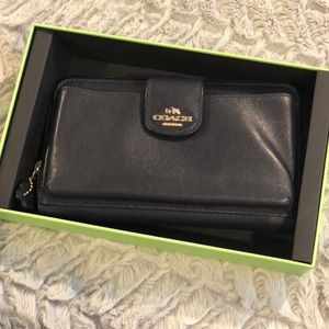NWT coach wristlet